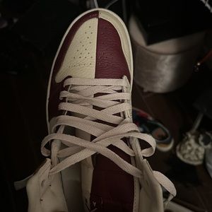 Burgundy and tan great condition, burgundy and tan shoe strings